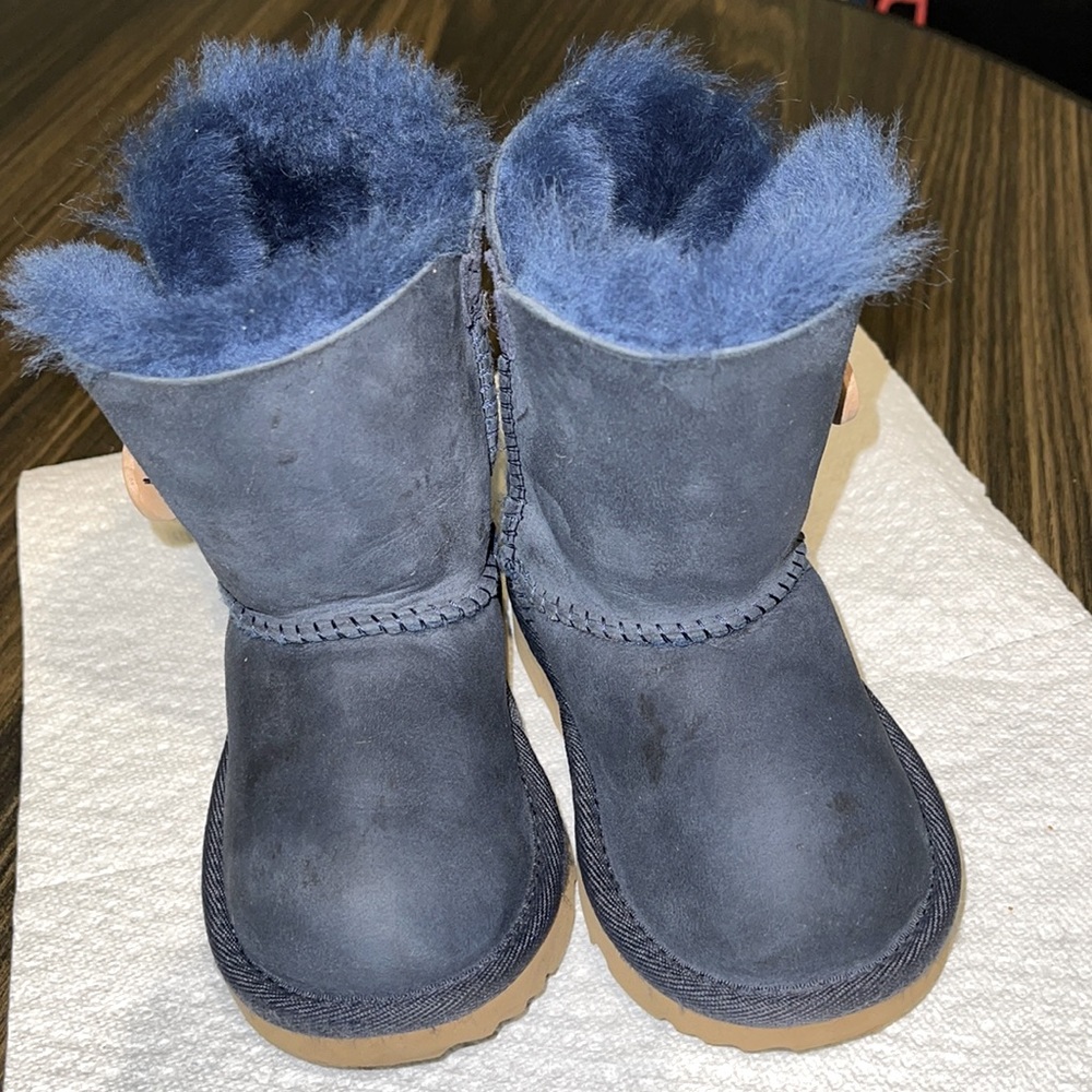 UGG Bailey Botton II Boot (toddler)